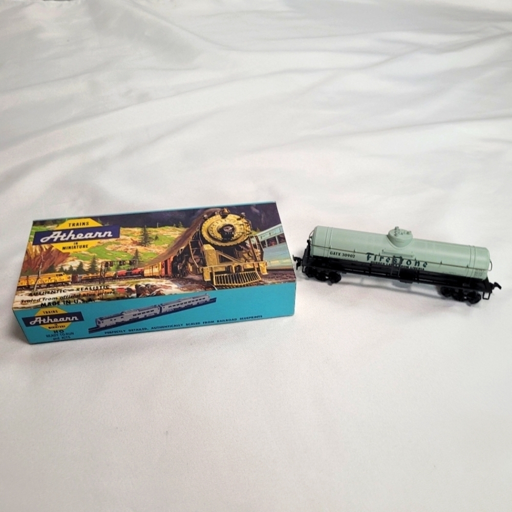 Athearn HO Scale Firestone 1579 Miniature Train Tank Toy